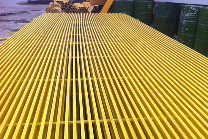 �����м�